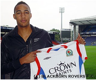 Steve N'Zonzi at Ewood (c) BRFC CLIICK to visit rovers.co.uk