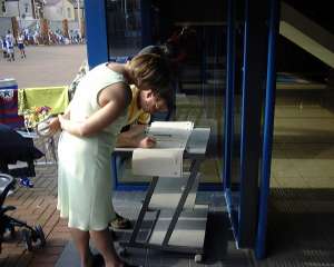 signing